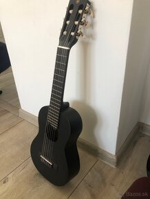 Guitalele Yamaha - 2