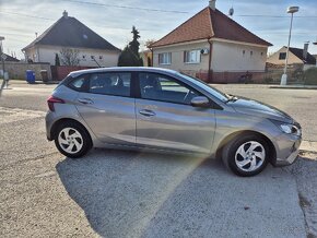 HYUNDAI i20 1,2i 62kw Comfort - 2