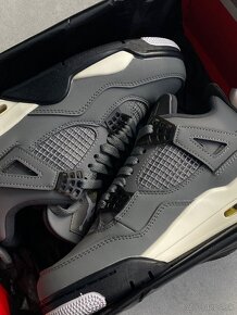 Jordan 4 Cool Grey - 2