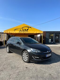 Opel Astra Sport Tourer ST 2.0 CDTI ECOTEC 165k Enjoy - 2