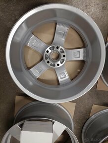 DEZENT TD 18x7.5 - 2