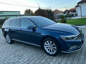 Volkswagen Passat Variant 2.0 TDI EVO Elegance DSG - 2