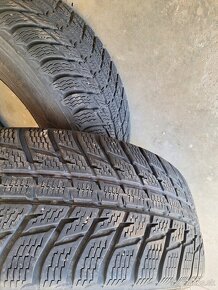 Predam zimne gumy NOKIAN 215/65 r16 - 2