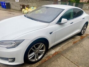 Tesla Model s60 - 2