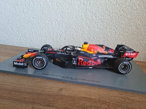 Max Verstappen Formula 1 - 2