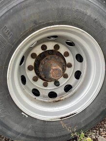 Predám sadu kolies 315/70 R22,5 zo Scania - 2