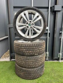 225/40 r18 zimne - 2