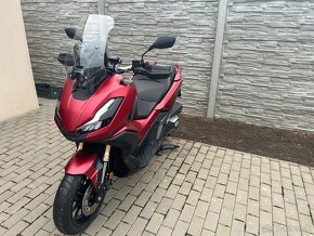 Predám skúter Honda ADV 350 - 2