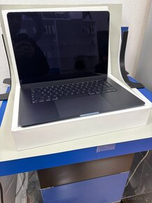 Apple MacBook  Air M3 15 8/256 - 2