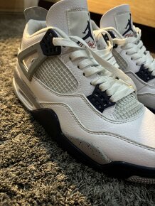 Jordan 4 Midnight Navy - 2