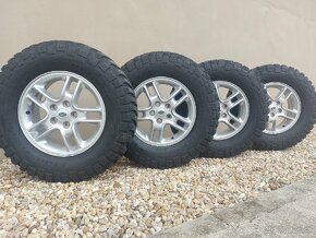 Kolesá Land Rover 7Jx17+ 265/70R17 T/A - 2