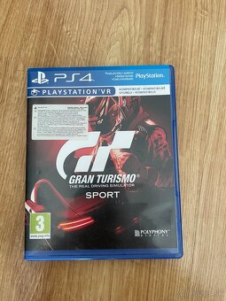 PS4 Gran turismo assassins creed nfl CZ - 2