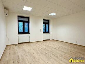 PRENÁJOM: SVETLÝ KANCELÁRSKY PRIESTOR V CENTRE MESTA, 30m2,  - 2