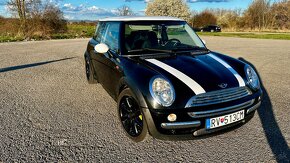 mini cooper 1.6 85kw - 2