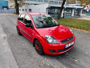 Ford Fiesta 1,3i - 51KW - Klimatizace - 2