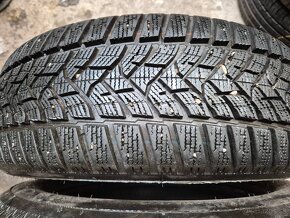 205/60 r16 zimné 2 ks DUNLOP dezén 8,8 mm DOT2020 - 2