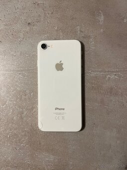 Predám Iphone 8 biely 64GB - 2