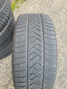 235/45R18 Pirelli zimné - 2