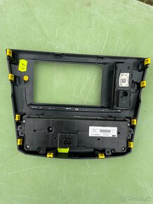 Renault Kadjar Frame Panel 681043286R - 2