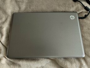 HP G62 laptop + taška - 2