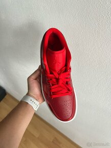 Nike Air Jordan Low Red - 2