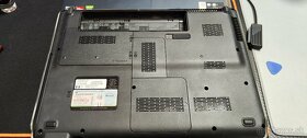 acer Aspire E1 531G a HP Pavilion dv5-1125ec - 2