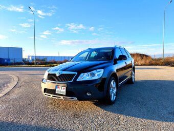 Škoda Octavia Combi 2.0 TDI Scout 4x4 - 2