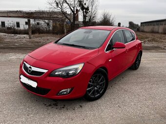 Opel Astra J 1.6 Turbo - 2