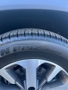 255/60R18 - 2