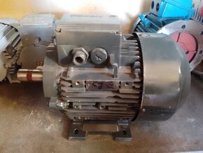 Predam 7.5kw elektromotor. - 2