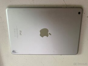 Apple iPad mini 16GB (model 1432) WiFi strieborný - 2