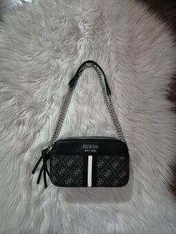 kabelka Guess crossbody čierna - 2