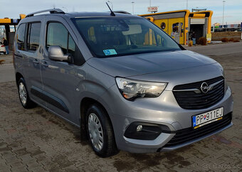 Predám Opel Combo Life 1.5 CDTI 130k Enjoy 96kw - 2