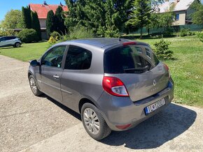 Renault Clio - 2