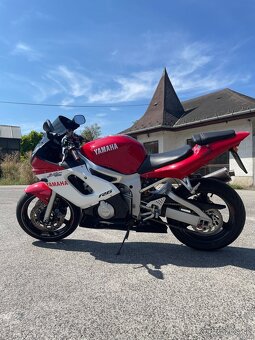 Yamaha YZF R6 2002 - 2