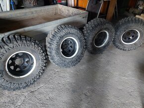 Maxxis creepy crawler LT 35x12.5 r15 - 2