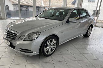 Mercedes-Benz E220CDi//111tis.km//AUTORIZOVANÝ SERVIS - 2