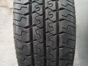 205/70 R15 C - 2