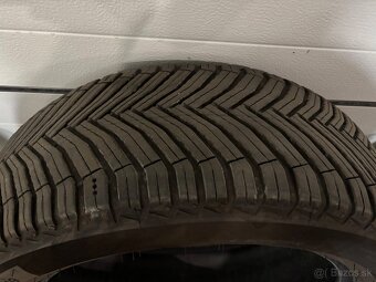 Michelin CrossClimate 2 225/55 R19 - 2