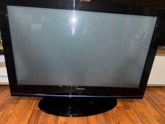 Samsung plazma televízor 42" 107cm - 2