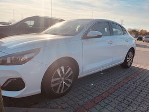 Hyundia I30 Fastback - 2