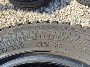 Celoročne pneu Goodyear 235/55/17-99V - 2