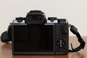 CANON EOS M5 - 2