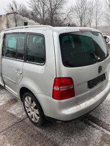 Predám náhradné diely na Volkswagen touran 2.0tdi-125kw - 2