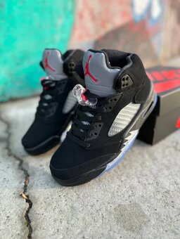 Nike Air Jordan 5 - 2