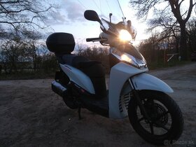 HONDA SH300i sport -kup v SR - 2