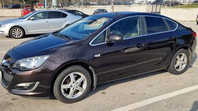 Top stav Opel Astra J 2013 Cosmo sedan 1.7 CDTi - 2