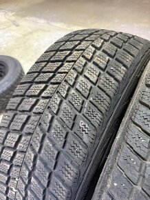 225/60 R17 Nexen zimne - 2