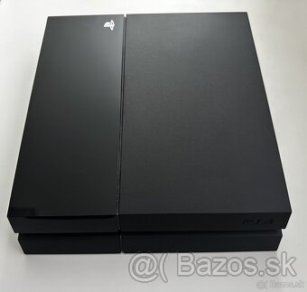 PS4 500 GB v 100% stave - 2