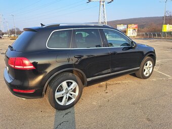 Volkswagen Touareg II 3.0 V6 TDI 4x4 panoráma vzduch. podvoz - 2